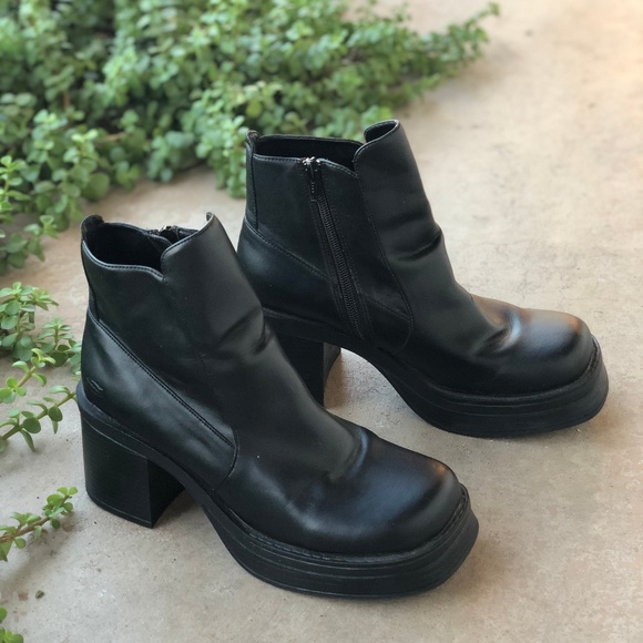 sketchers platform boots